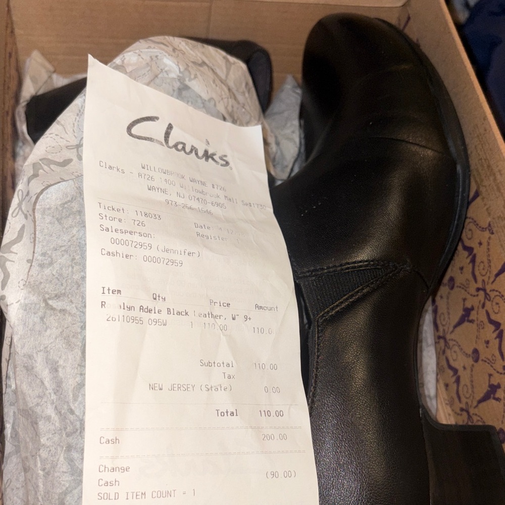 Clarks Women's Black shoes - Picture 4 of 7